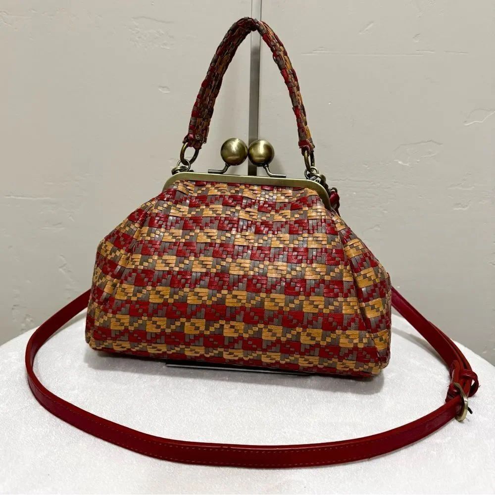 Genuine Woven Leather Handmade Vintage Kisslock Wristlet/ ShoulderBag/Crossbody